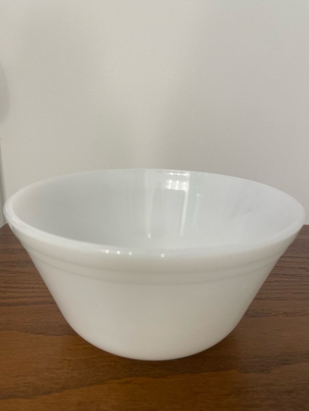 Medium Dura - White Federal Glass Oven Ware Mixing/Serving Bowl, Milk Glass